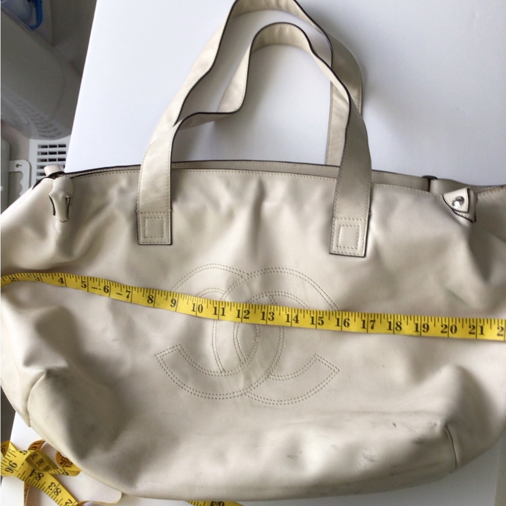 CHANEL Large Edgy Tote Bag - Picture 14 of 16